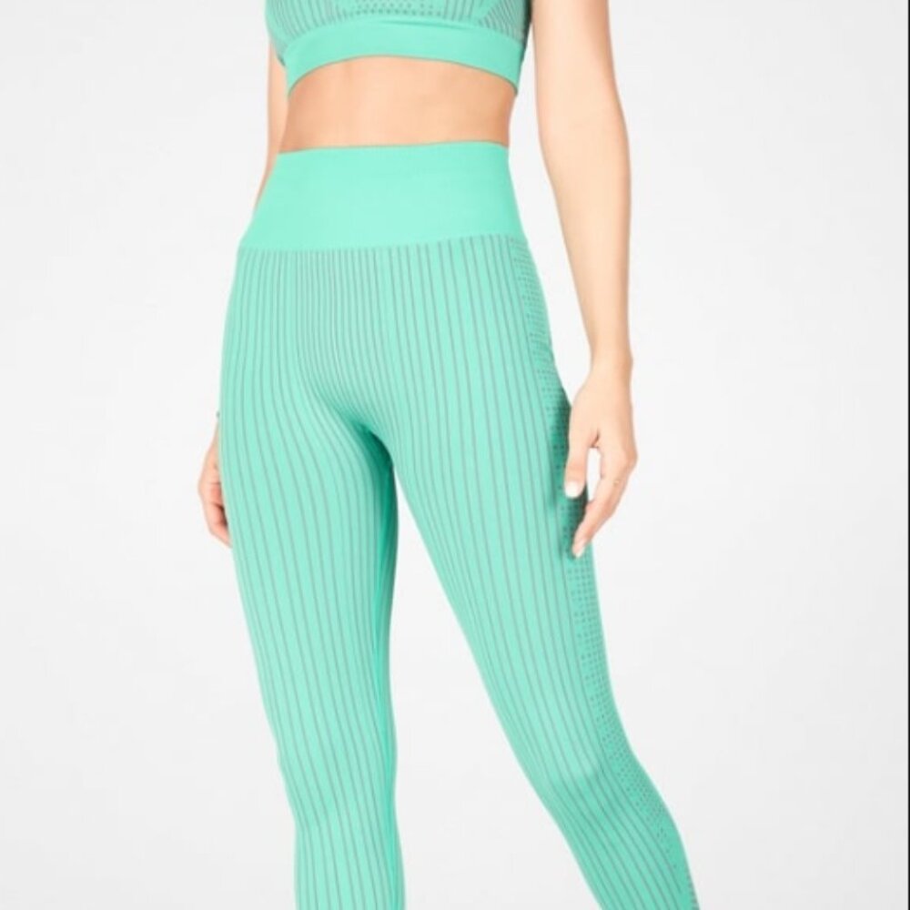Fabletics Ultra High Waisted Leggings (S) NWT!